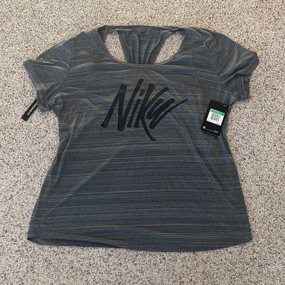 Nike Tops - NWT Nike athletic women’s Tee shirt